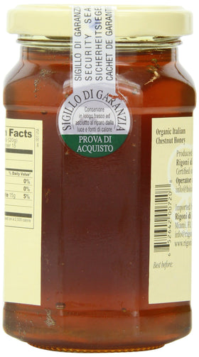 Rigoni di Asiago Mielbio chestnut honey on yogurt for a breakfast pairing.