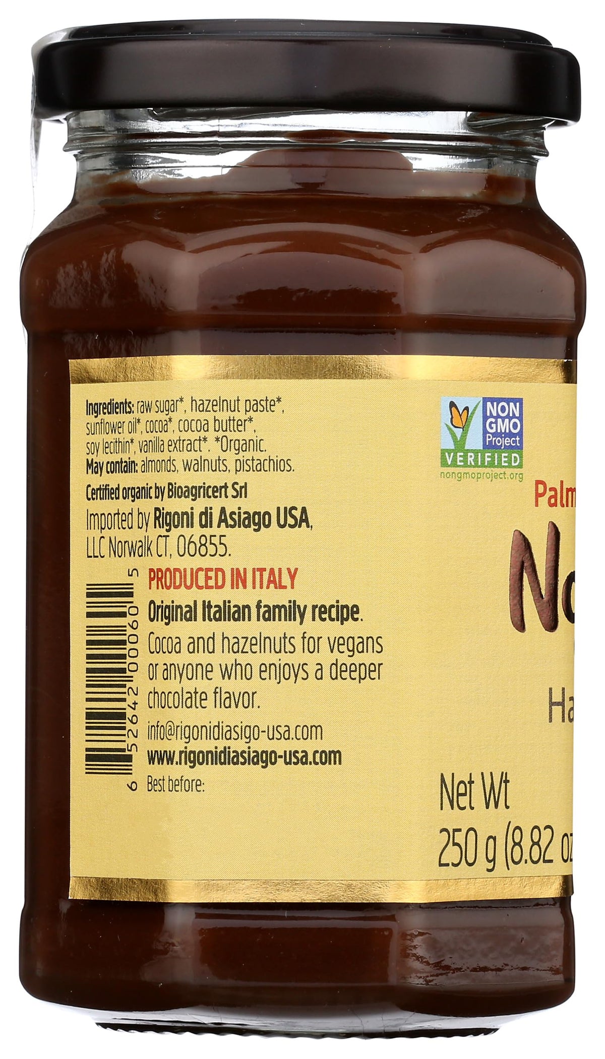 Organic ingredients label with hazelnuts and cocoa emphasizing organic certification