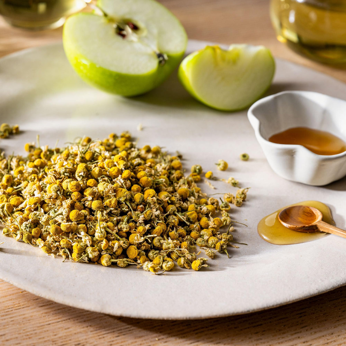 Rishi Tea Golden Chamomile Blossoms brew, floral notes and calm finish