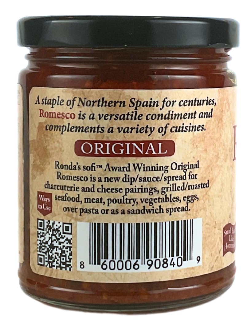 Ronda's Fine Foods Romesco almonds-closeup showcases real almonds and olive oil