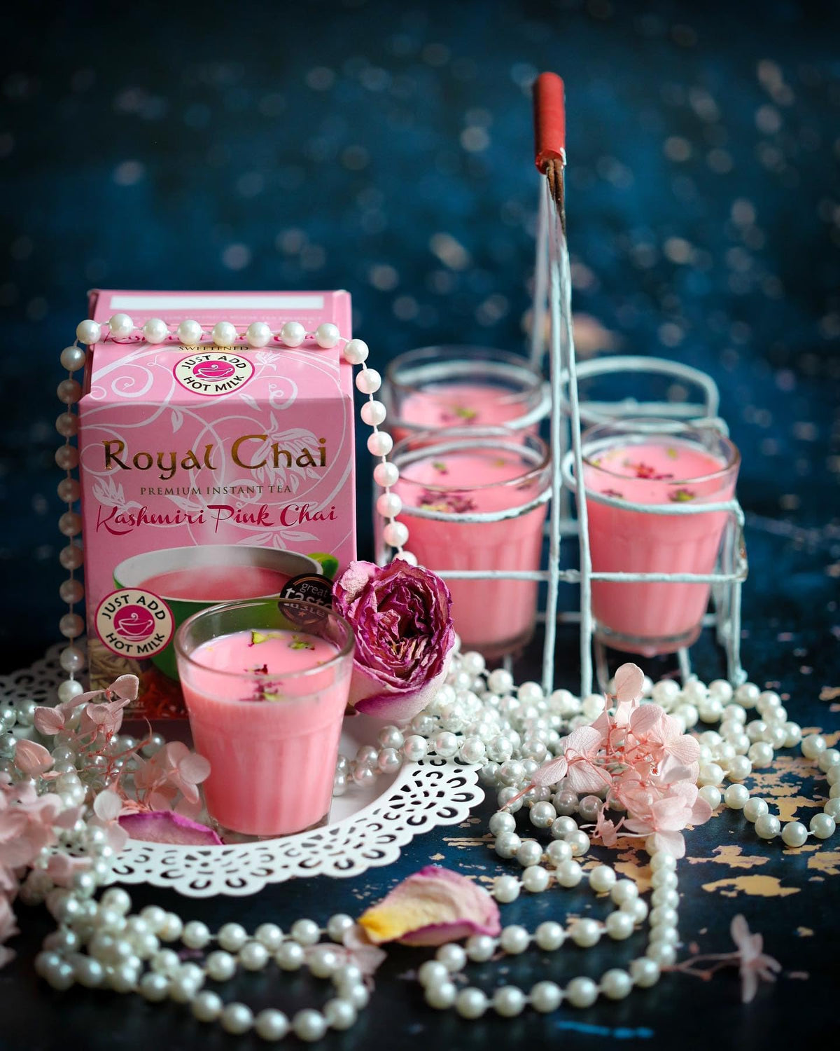 Ingredients featuring natural spices and milk powder for a creamy cup