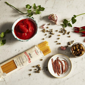 Rummo Linguine N13 long strands pair well with light or rich sauces.