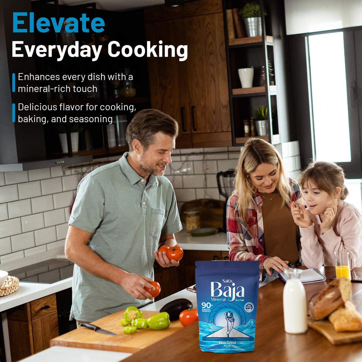 Saltix Baja sea salt with a measuring spoon for precise seasoning.