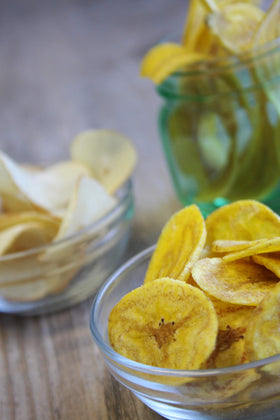 SAMAI hand-picked plantains on small-batch tray signaling quality