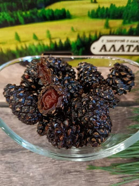 Shelf life note on Samsonov Candied Pine Cones packaging, up to 24 months.