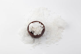 Sanniti Alum Powder kitchen-use close-up promotes versatile cooking and preservation tasks.