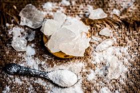 Sanniti Alum Powder label-detail highlights quality and purity for reliable results.