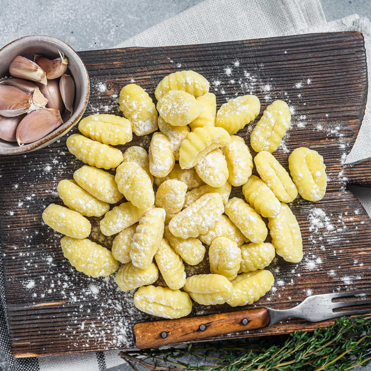 Sanniti gluten-free label closeup signals safe, allergy-conscious choice.