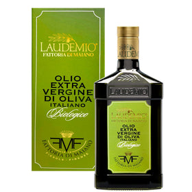 Sanniti Laudemio bottle close-up, premium organic extra virgin olive oil for finishing dishes.