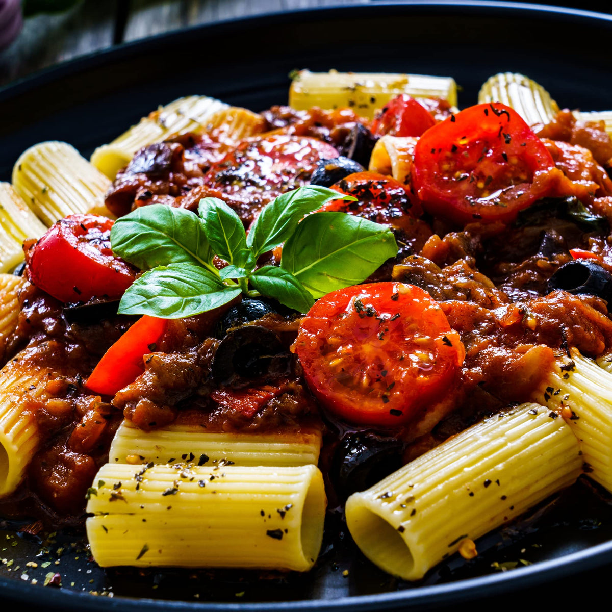 Sanniti ready-to-serve plated rigatoni showcasing Italian flavor inspiration.