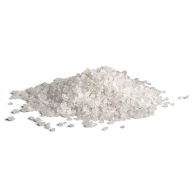 Sanniti Guerande salt crystals close-up showing natural color and texture.