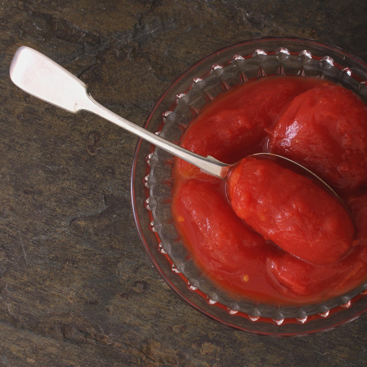 Sanniti Song' E Napule field-grown San Marzano tomatoes in Campania.