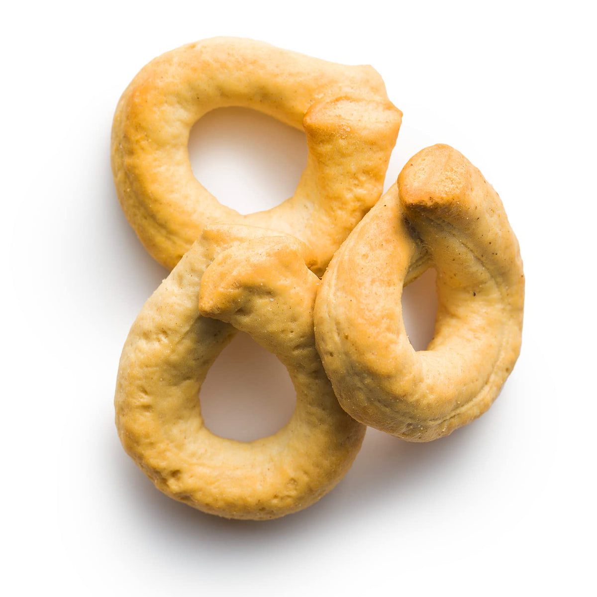 Taralli on cheese board, perfect appetizer option