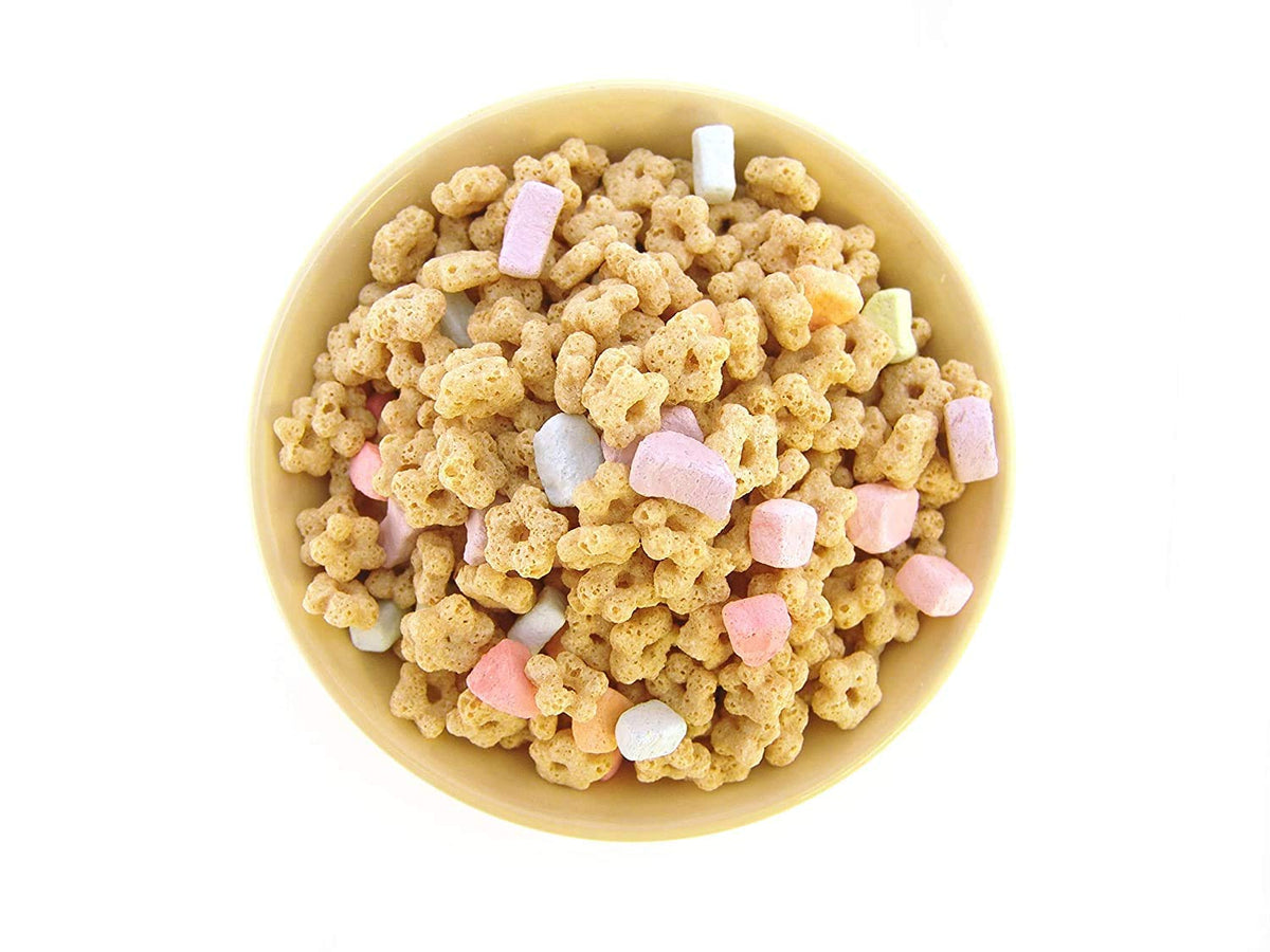 Sarah's Candy Factory reusable jar keeps marshmallows fresh between uses.