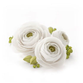 Satin Ice very thin rolls enable ultra-realistic borders and lace accents.