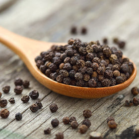 Sauer's peppercorns ready for the grinder deliver fresh, robust aroma.