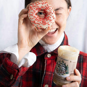 Savannah Bee Winter White Honey amber hue highlights premium raw sweetness.