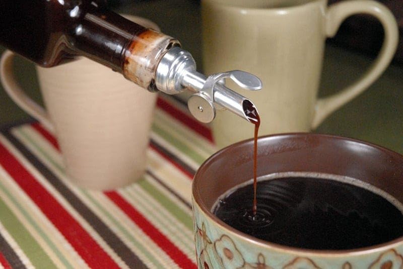 Savory Spice hazelnut extract—gluten-free, vegan friendly flavor enhancer for desserts.