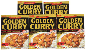 S&B Curry Gold Vegetable Hot on the dinner table with inviting aroma.