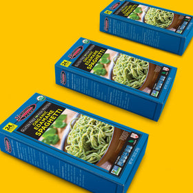 Serving bowl of edamame spaghetti with sauce, ready for a fast weeknight dinner.