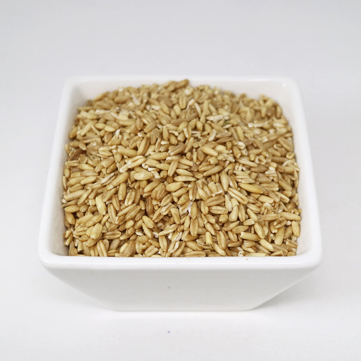 Season1 oat groats simmering on stove for a protein-rich wholesome meal.