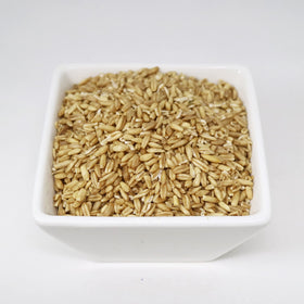 Season1 oat groats simmering on stove for a protein-rich wholesome meal.