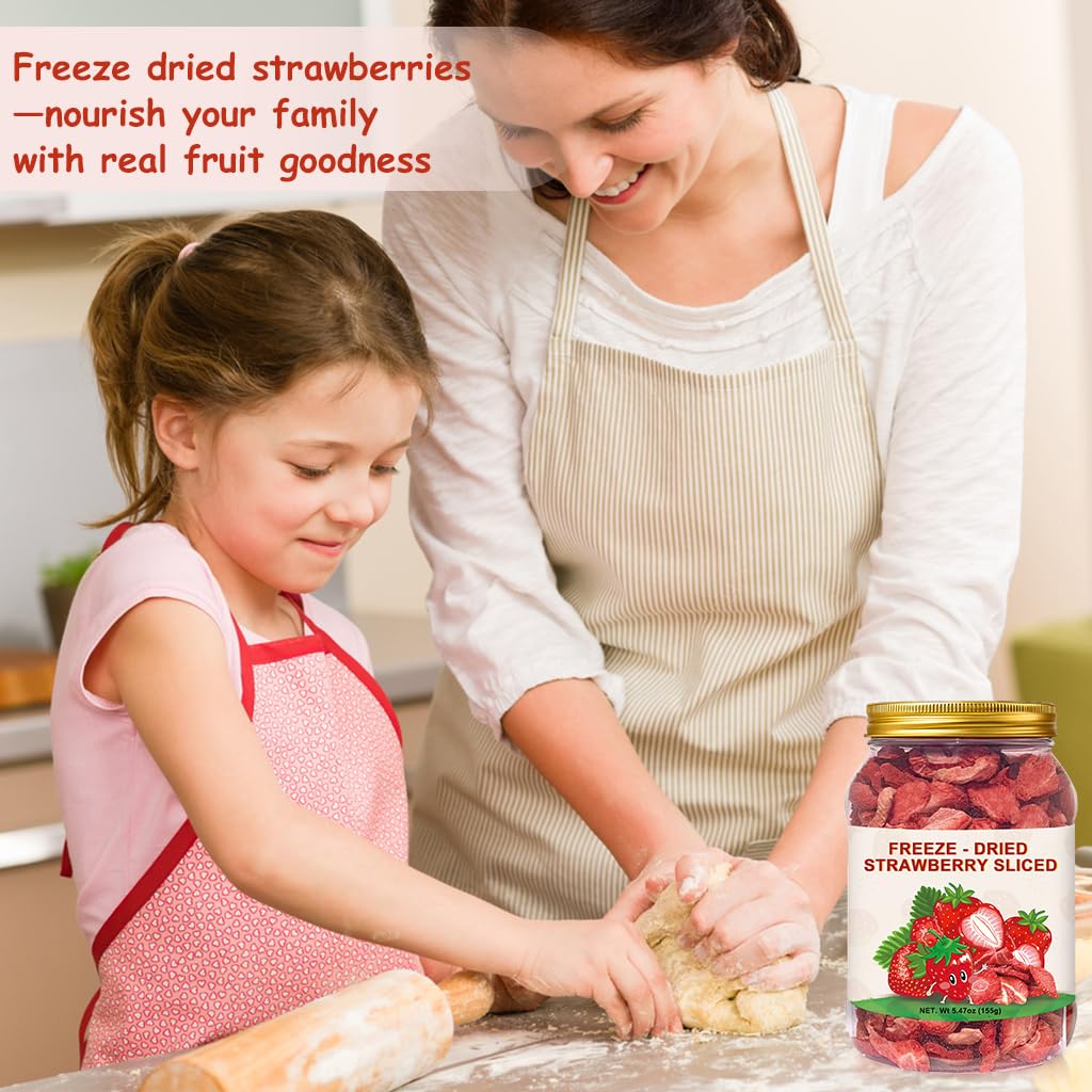 SEAYOFA strawberries in kids lunchbox offer a preservative-free snack.