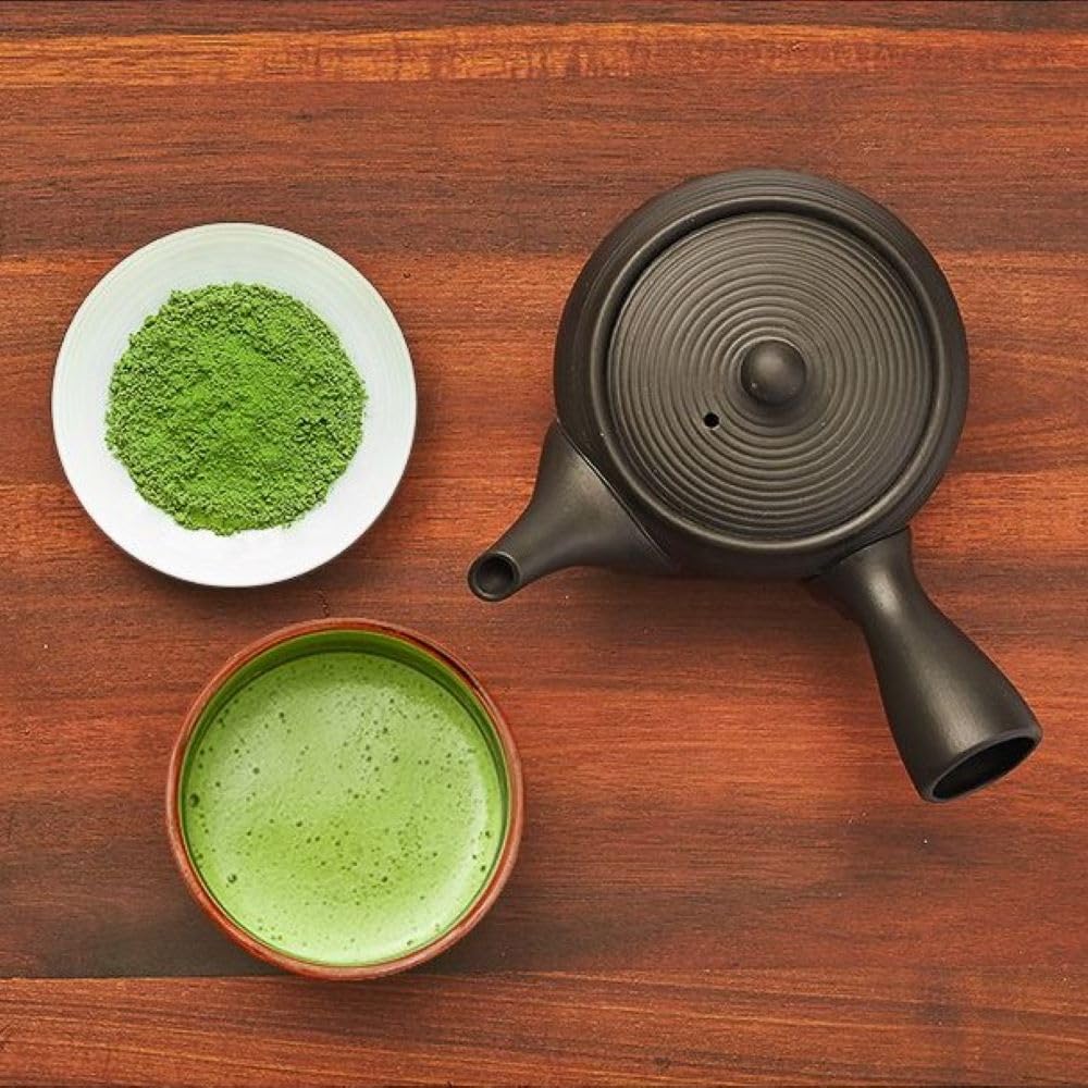 Senbird whole tea leaf powder emphasizes full-leaf content for versatile use.