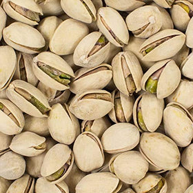 Family enjoys Setton Farms organic pistachios as a fiber-rich, shareable snack