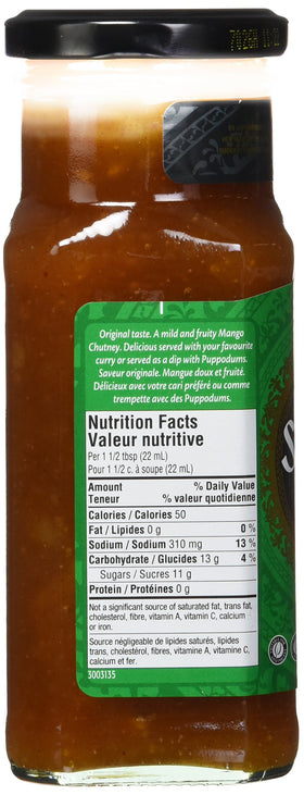 Sharwood's Major Grey Mango Chutney label close-up highlighting flavor profile for wraps and chutney boards.