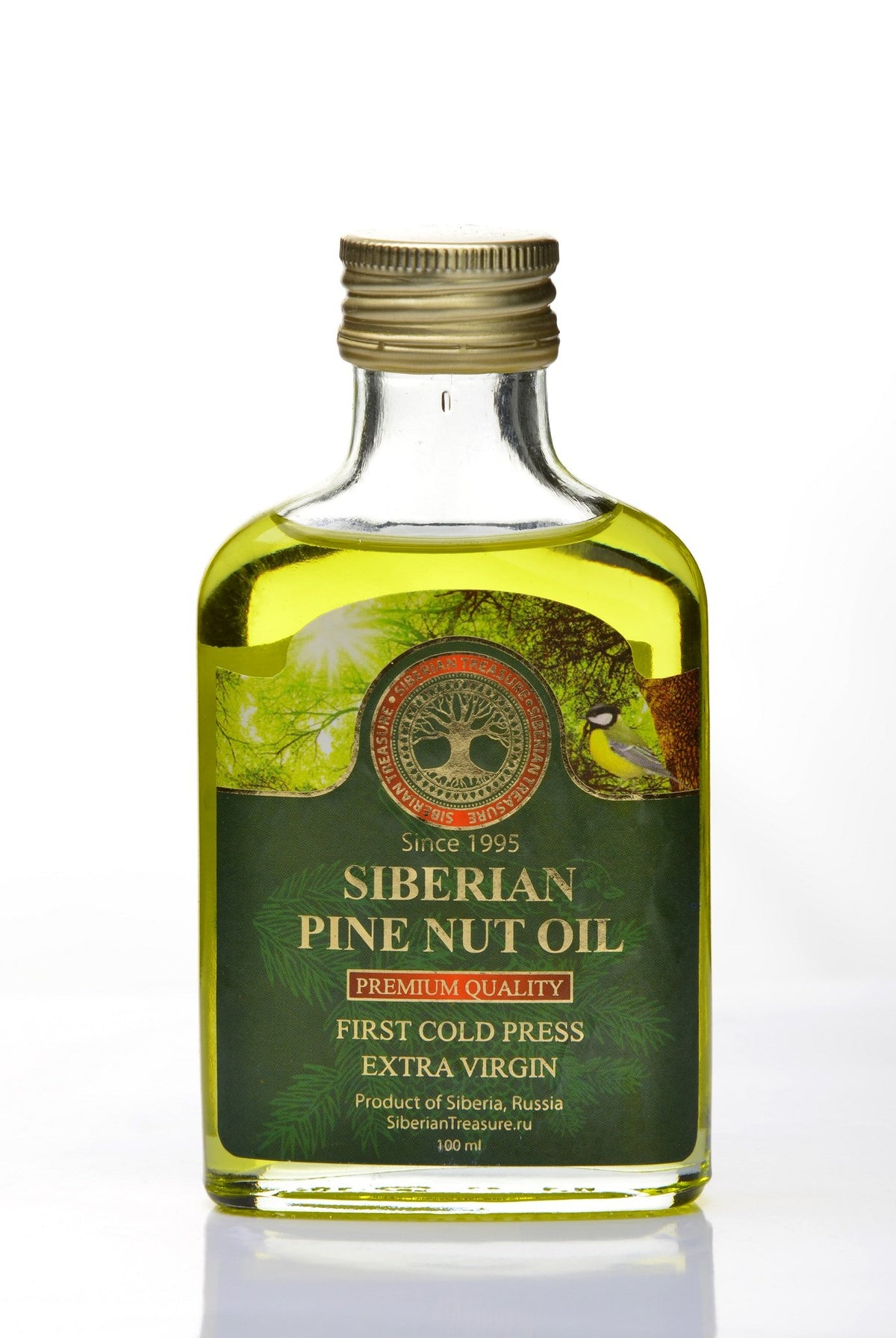 Siberian Treasure oil pour close-up, smooth texture ideal for dressings and finishing.