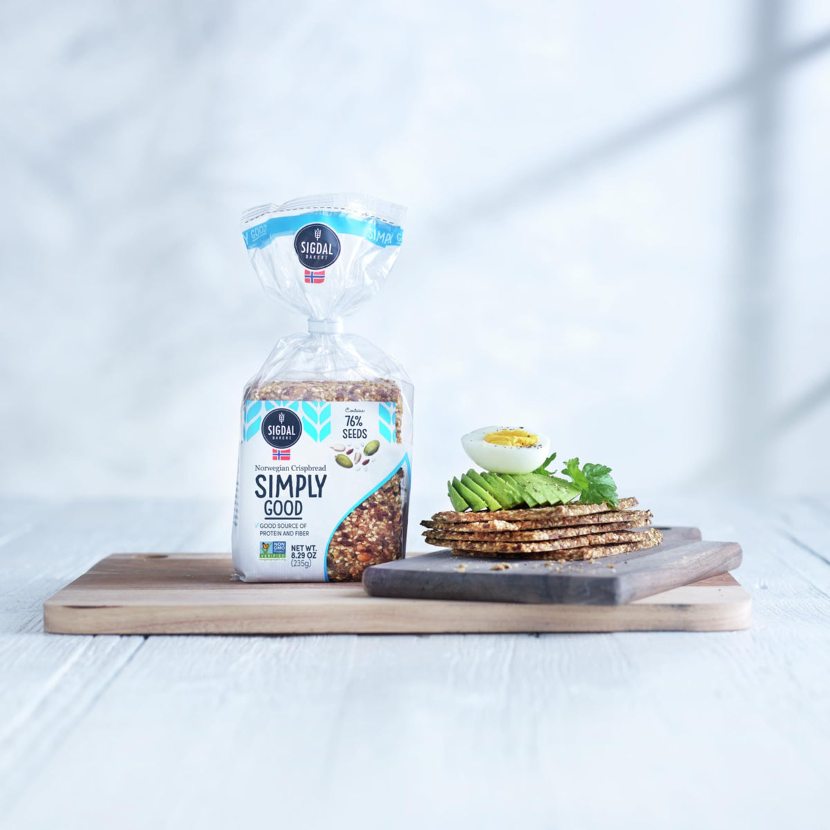 Sigdal Simply Good Crispbread texture close-up highlighting crunchy seeds