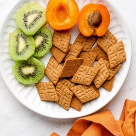 Simple Mills Honey Cinnamon Sweet Thins on-the-go pouch, ideal for school or travel.