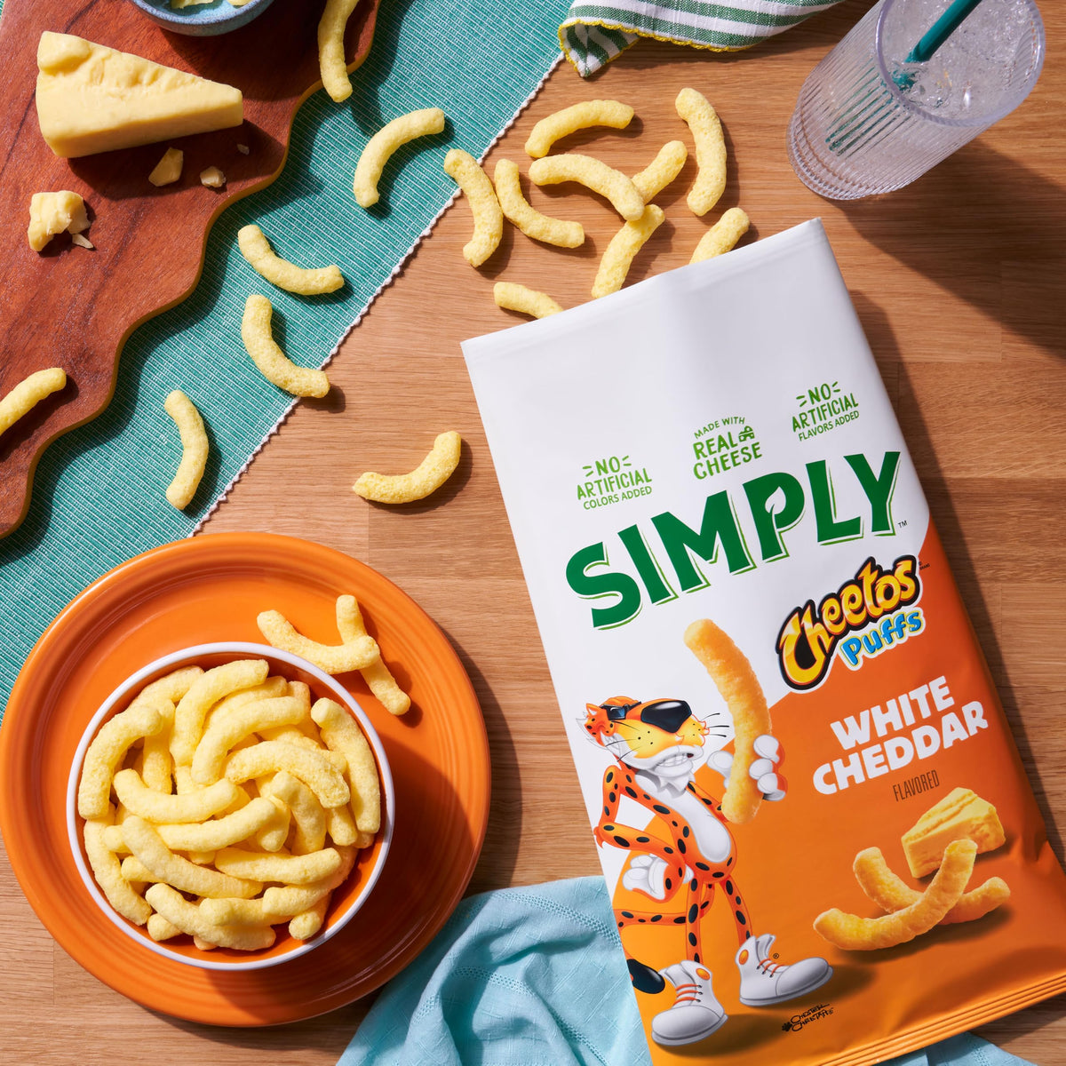 Simply Cheetos Variety Pack ideal for parties and casual snacking.