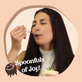 Simply Delish pudding with plant-based milk highlights vegan dessert versatility.