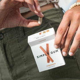 Simply Gum Cinnamon vegan kosher label confirming ethical and inclusive credentials
