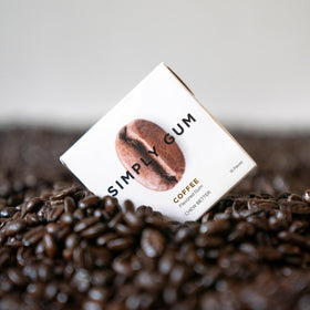 Close-up of SIMPLY Gum Coffee highlighting natural plant oil flavor.