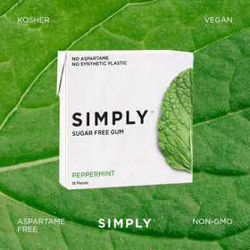 SIMPLY Gum natural ingredients label reflects pronounceable, non-artificial formulation.