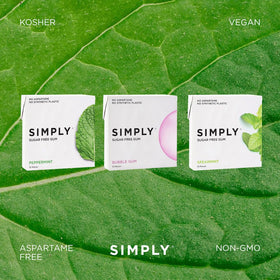 Simply Gum spearmint pack close-up showcasing clean flavor and transparent ingredients