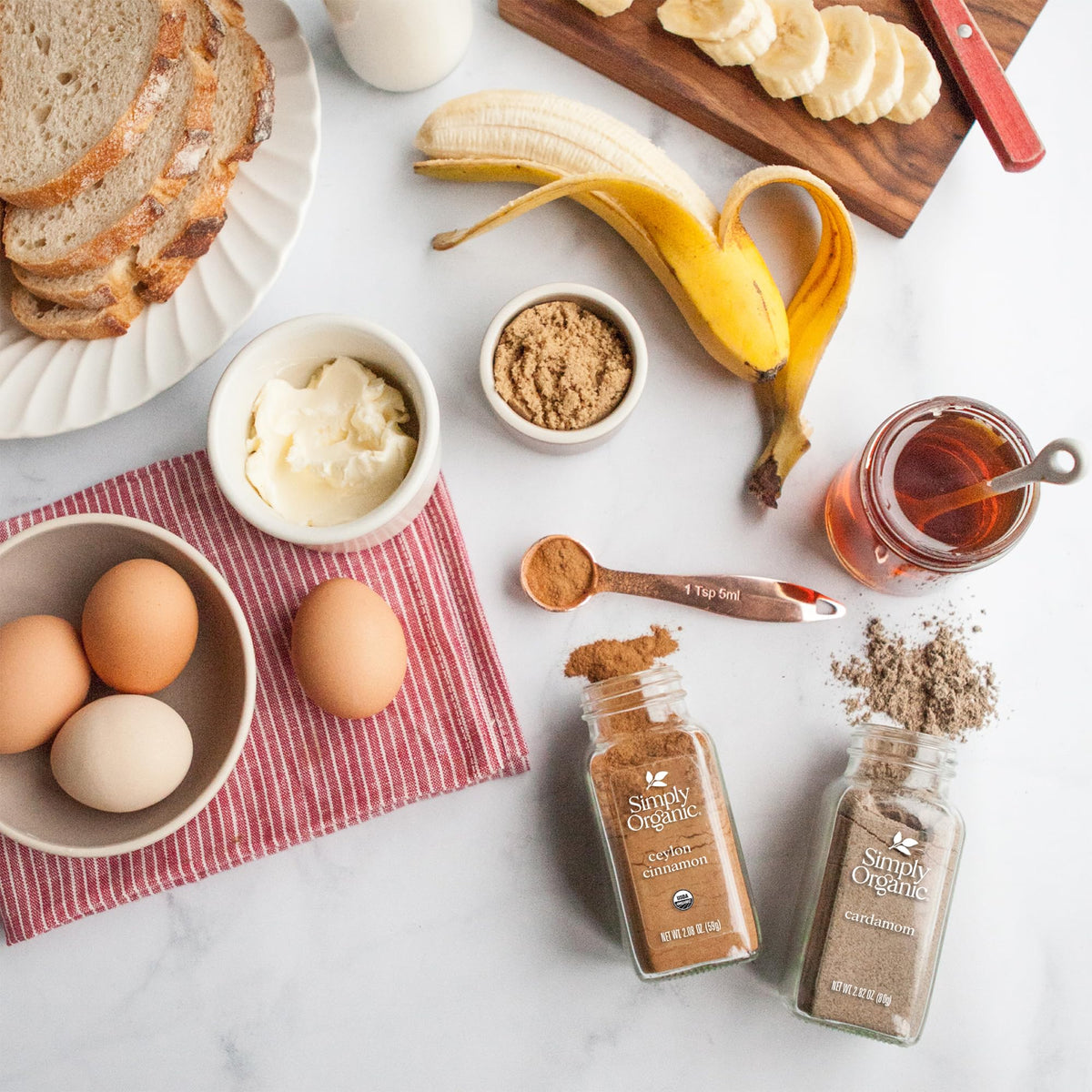 Simply Organic cardamom elevates tea and lattes with fragrance