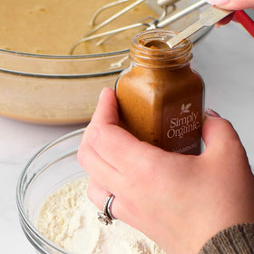 Simply Organic Ground Vietnamese Cinnamon oatmeal-steaming bowl for a comforting breakfast.