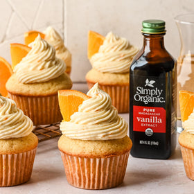Simply Organic vanilla extract front view with 4-ounce glass jar