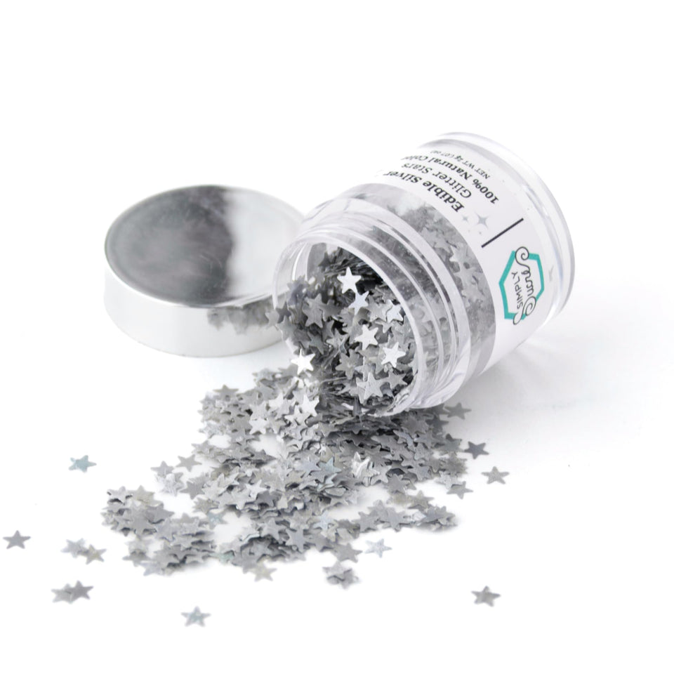 Simply Sucré dye-free glitter stars on cake for a glamorous vegan sparkle