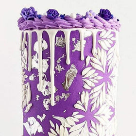 Simply Sucré lavender sugar flowers for flavorful garnish and decorative flair