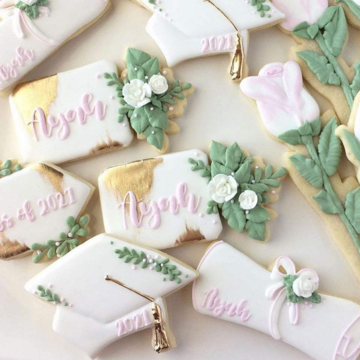 Simply Sucré wedding cake decorations roses for cake embellishment.