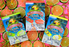 Pina-colada aroma from SINGLES TO GO! elevate hydration moments.