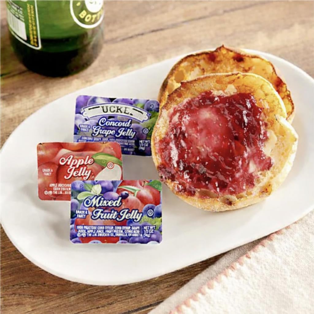 Smucker's Strawberry jam cup 0.5 oz perfect for PB and J on the go