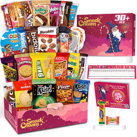 Snack Charm by Vera mega box front view, perfect for sharing exotic snacks.