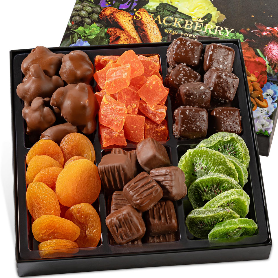 Snackberry Premium Fruit & Chocolate Gift Box front view, ideal for gifting occasions