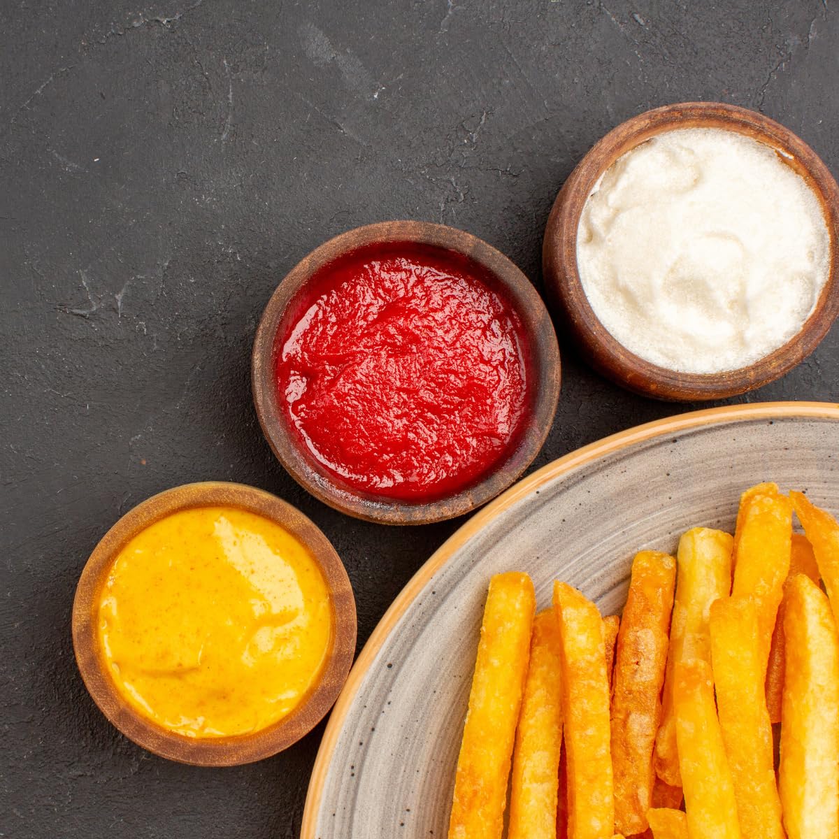 SNAXIE YUM organized condiments for lunchboxes and breakrooms.
